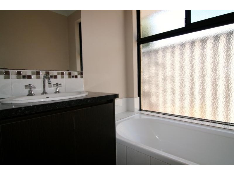 9 A Colwyn Road, Bayswater WA 6053