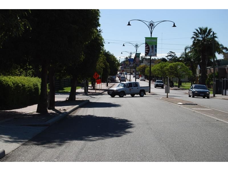 1 GROSVENOR  ROAD, Bayswater WA 6053