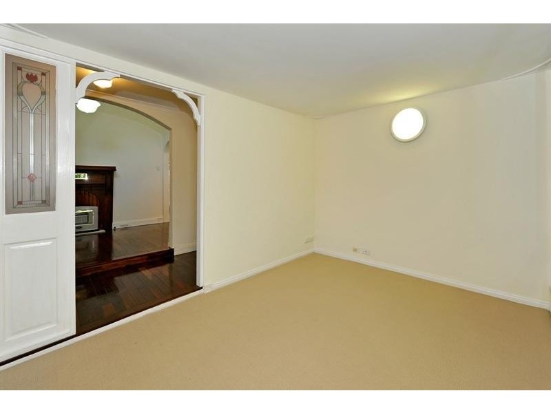 32 Crowther Street, Bayswater WA 6053