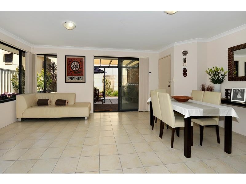 38 B Avenell Road, Bayswater WA 6053