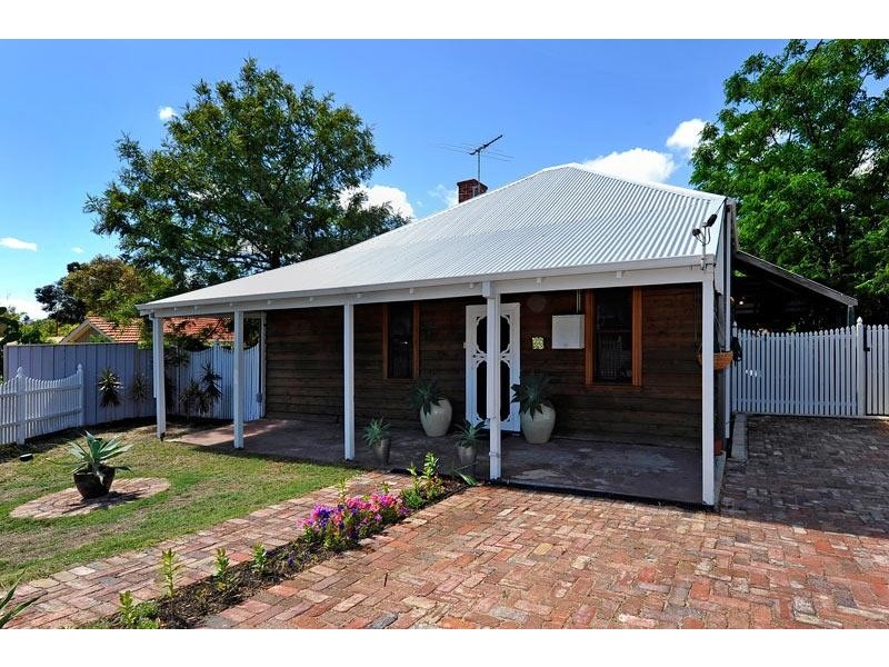 64 Railway Parade, Bayswater WA 6053