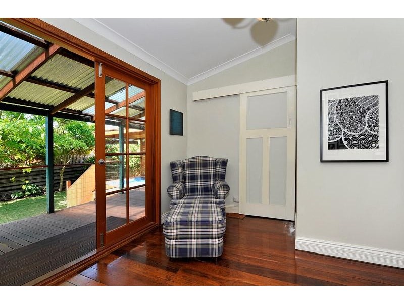 64 Railway Parade, Bayswater WA 6053