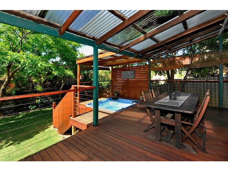 64 Railway Parade, Bayswater WA 6053