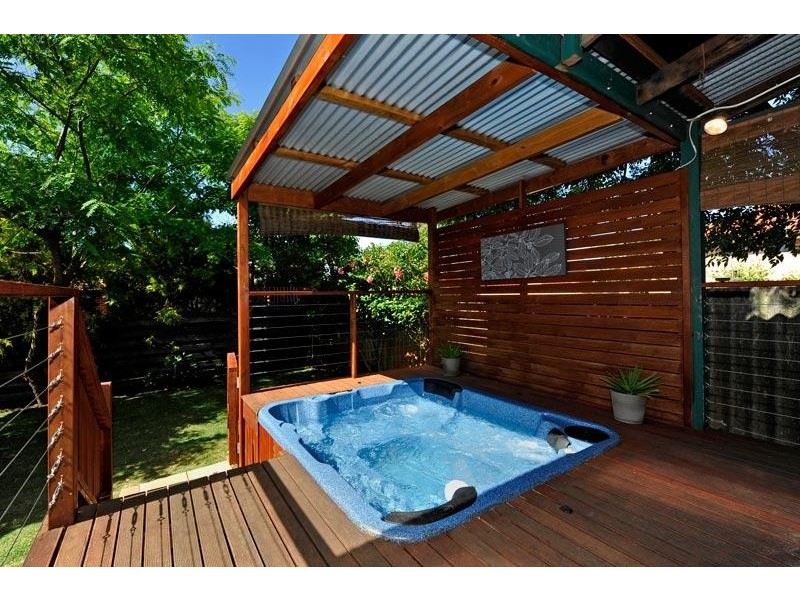 64 Railway Parade, Bayswater WA 6053