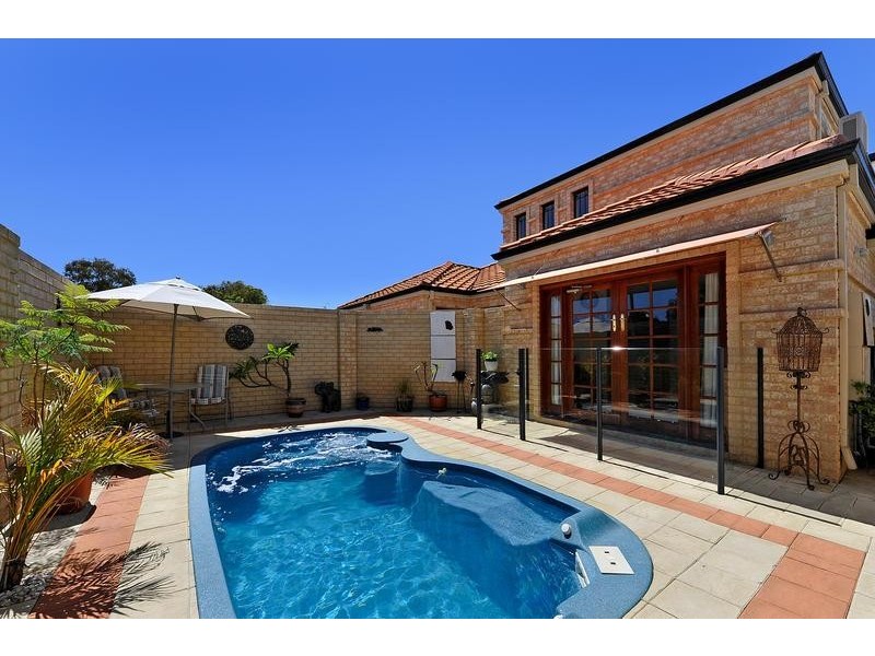 44 Wright Crescent, Bayswater WA 6053