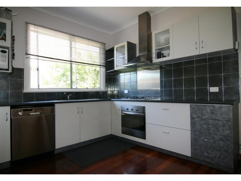 17 Avenell Road, Bayswater WA 6053