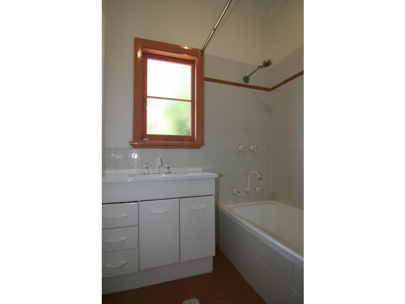 17 Avenell Road, Bayswater WA 6053