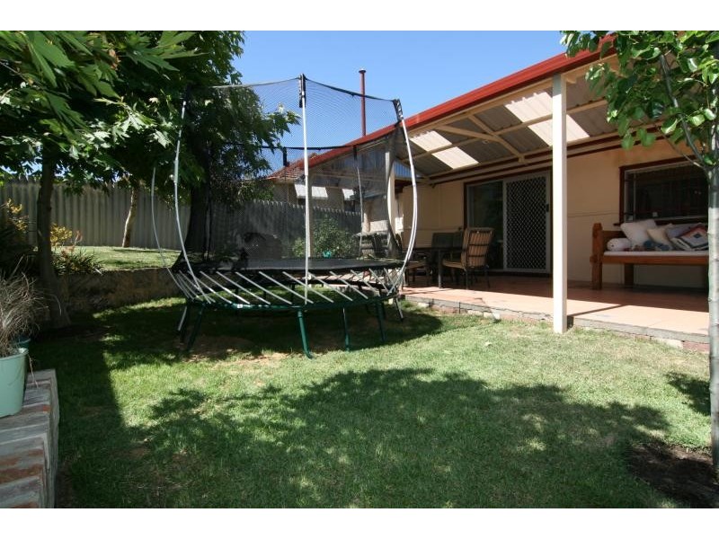 17 Avenell Road, Bayswater WA 6053