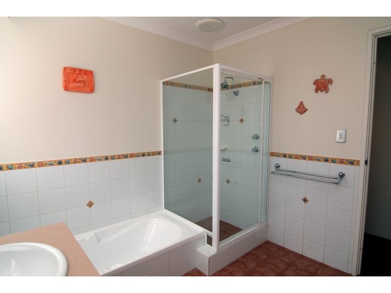 8 Janeville Place, South Guildford WA 6055