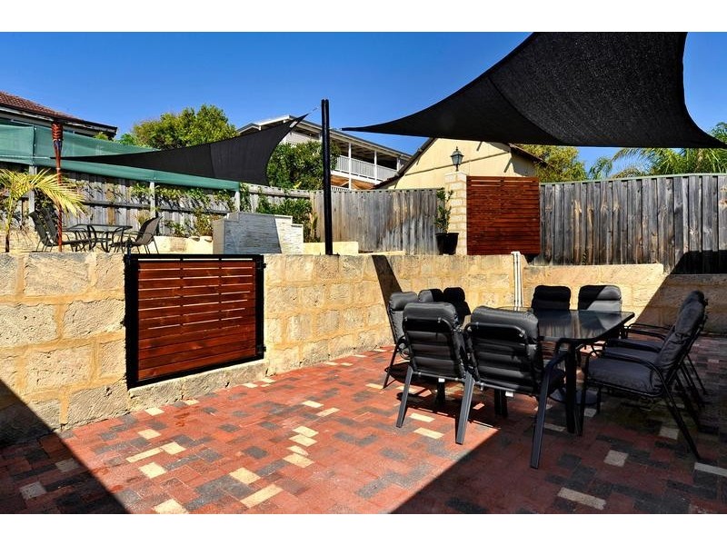 21 Langley Road, Bayswater WA 6053
