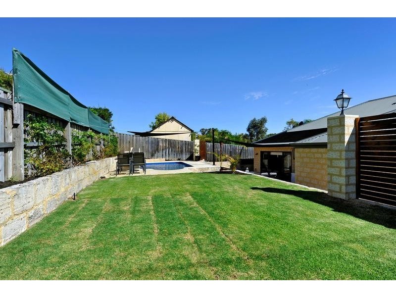 21 Langley Road, Bayswater WA 6053