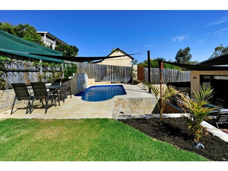 21 Langley Road, Bayswater WA 6053