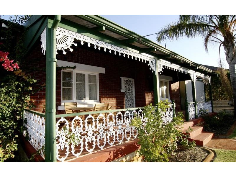 5 Almondbury Street, Bayswater WA 6053