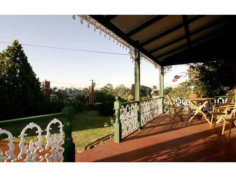 5 Almondbury Street, Bayswater WA 6053