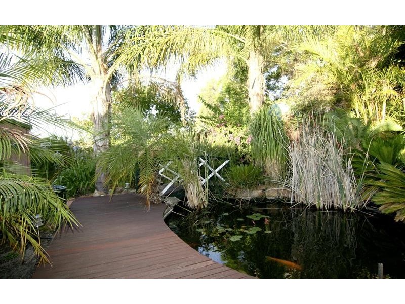 5 Almondbury Street, Bayswater WA 6053