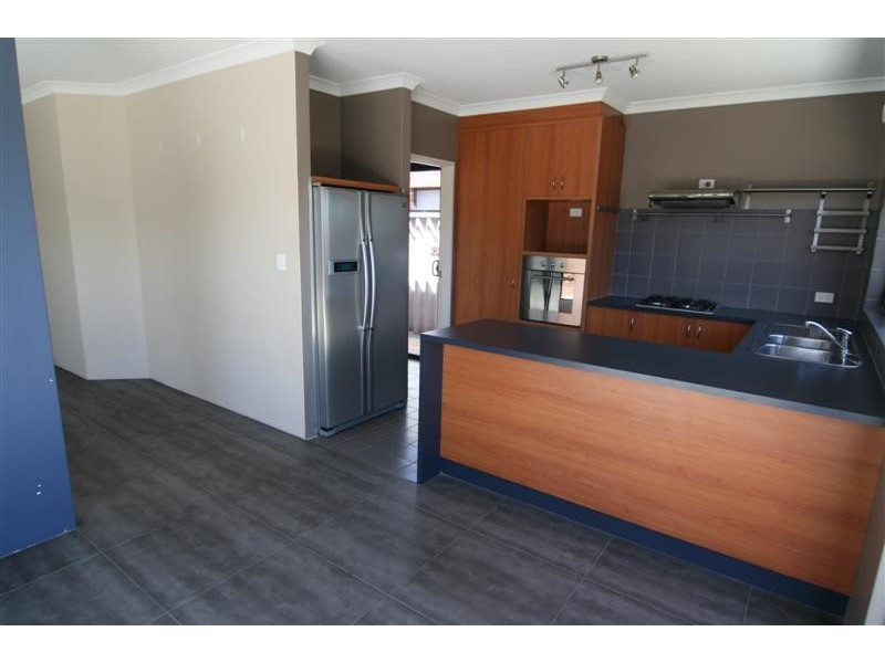 17 D Colwyn Road, Bayswater WA 6053