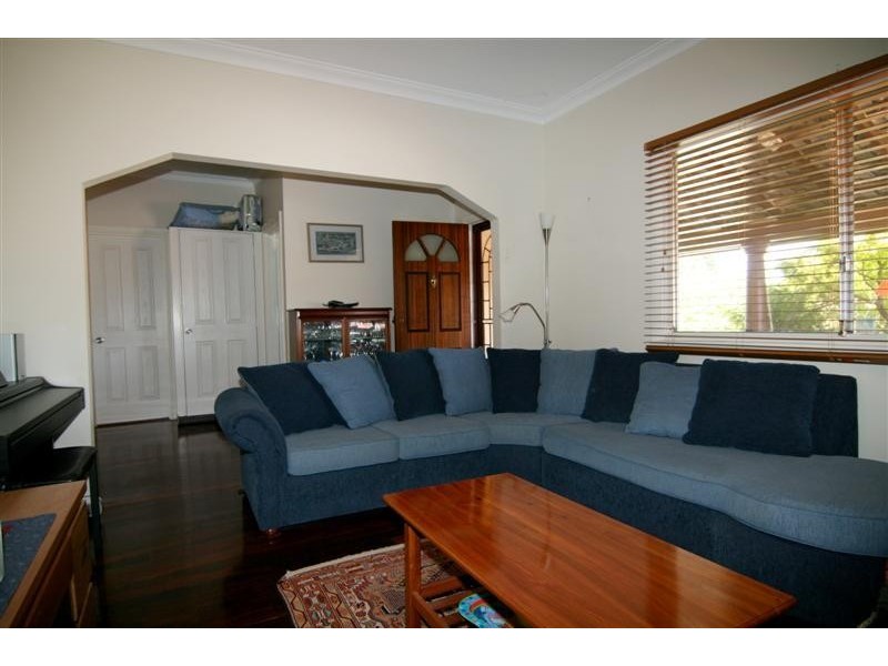 17 Avenell Road, Bayswater WA 6053