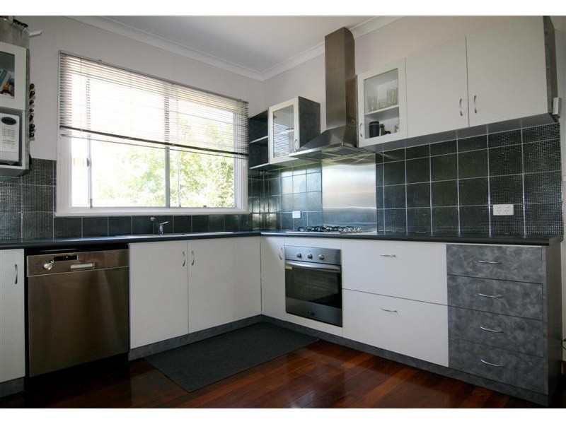 17 Avenell Road, Bayswater WA 6053