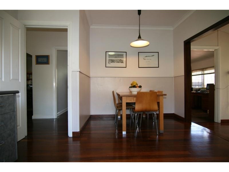 17 Avenell Road, Bayswater WA 6053