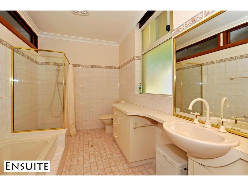 14 Brie Brie Crescent, Kalamunda WA 6076