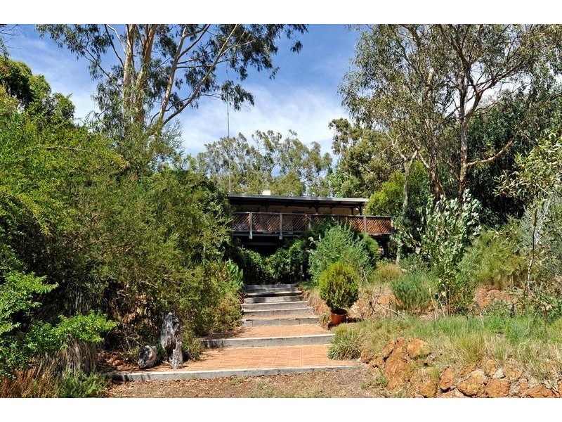 14 Brie Brie Crescent, Kalamunda WA 6076