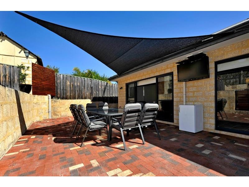 21 Langley Road, Bayswater WA 6053