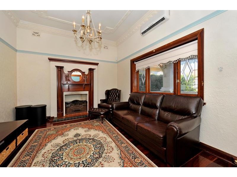 2 Adelia Street, Bayswater WA 6053