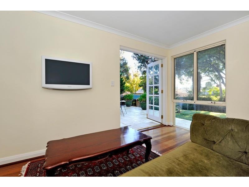 2 Adelia Street, Bayswater WA 6053