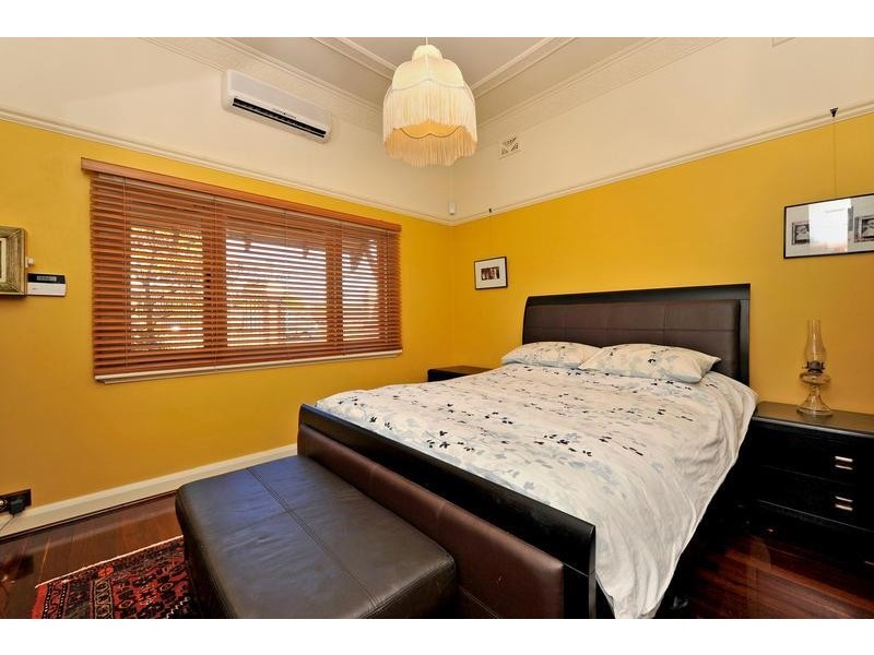 2 Adelia Street, Bayswater WA 6053