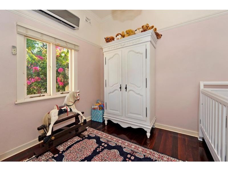 2 Adelia Street, Bayswater WA 6053