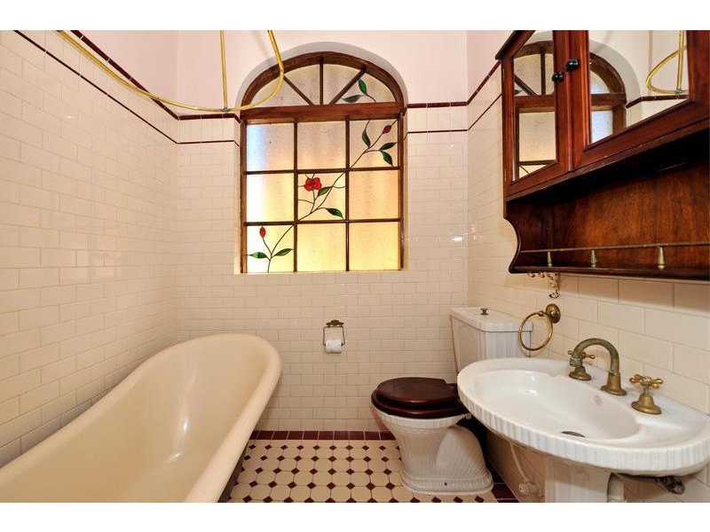 2 Adelia Street, Bayswater WA 6053