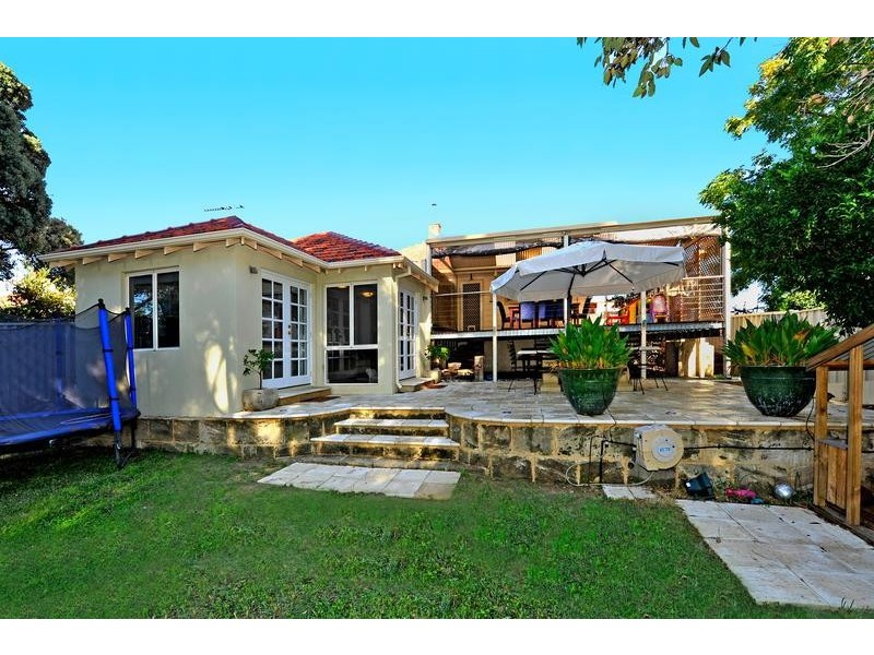 2 Adelia Street, Bayswater WA 6053