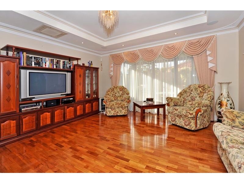 30/ A Aughton, Bayswater WA 6053