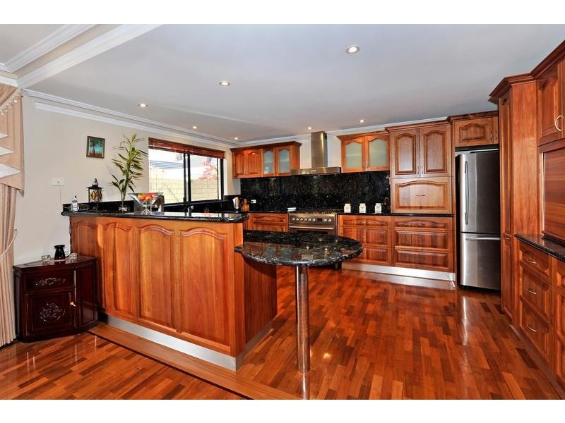 30/ A Aughton, Bayswater WA 6053