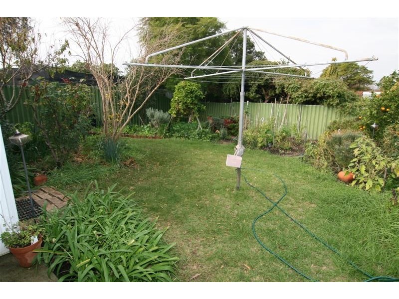 19 Wholley Street, Bayswater WA 6053