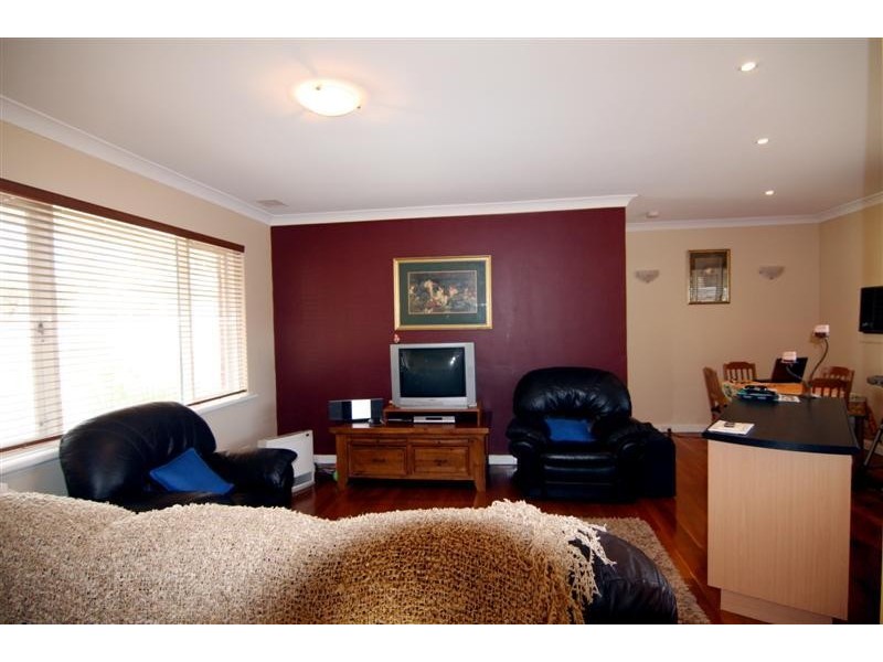 21 Raleigh Road, Bayswater WA 6053