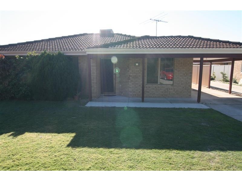 34 A Mars Street, Carlisle WA 6101