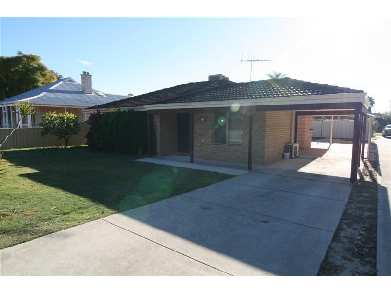 34 A Mars Street, Carlisle WA 6101