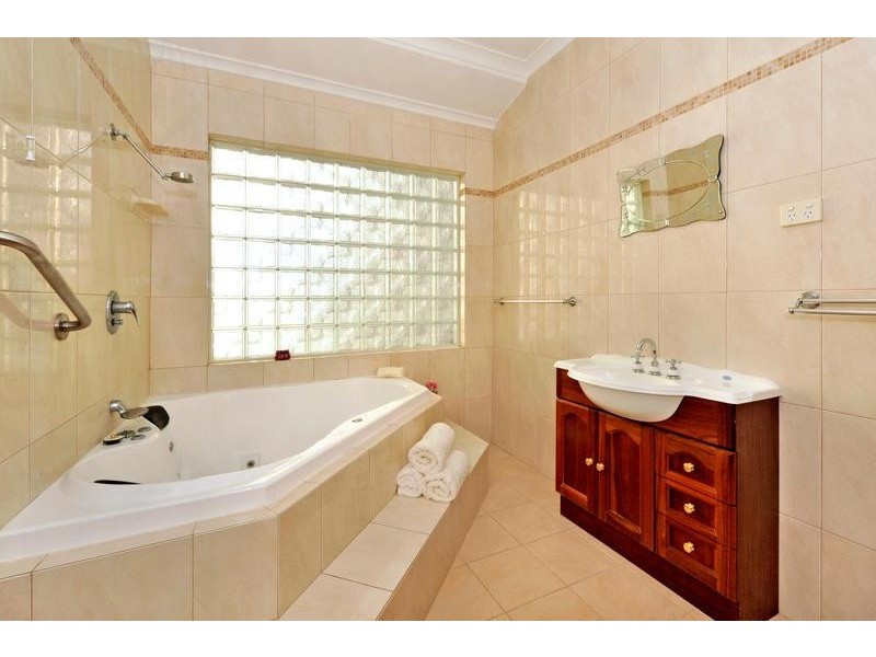 26 Grafton Road, Bayswater WA 6053