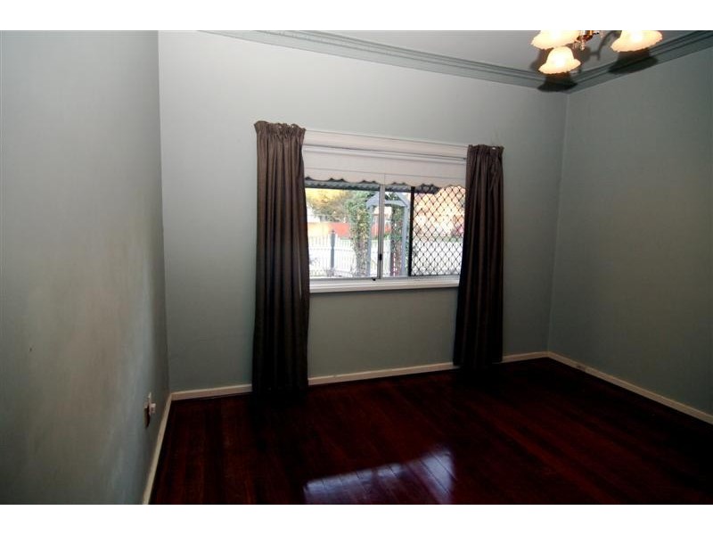 113 River View Avenue, South Guildford WA 6055