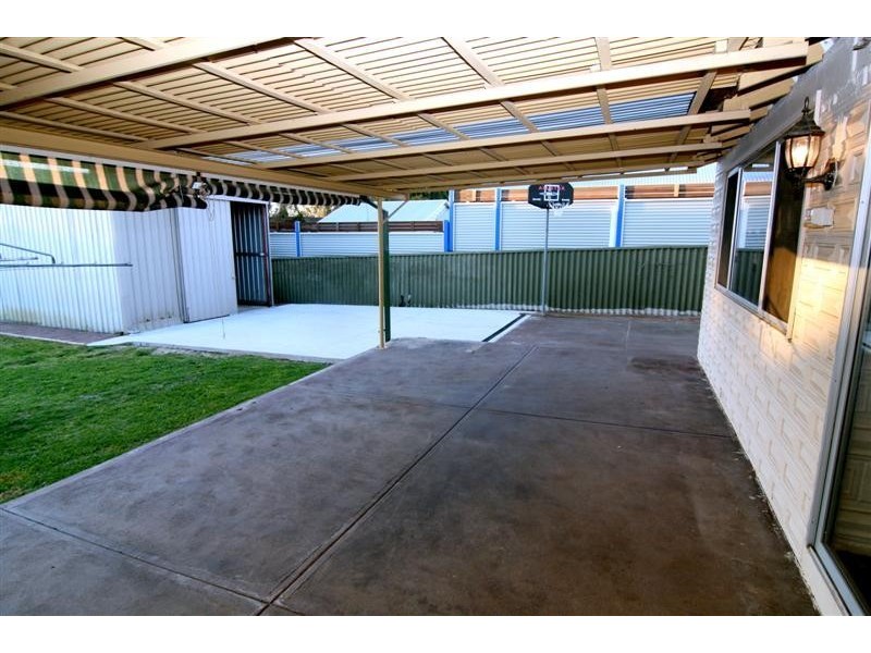 113 River View Avenue, South Guildford WA 6055