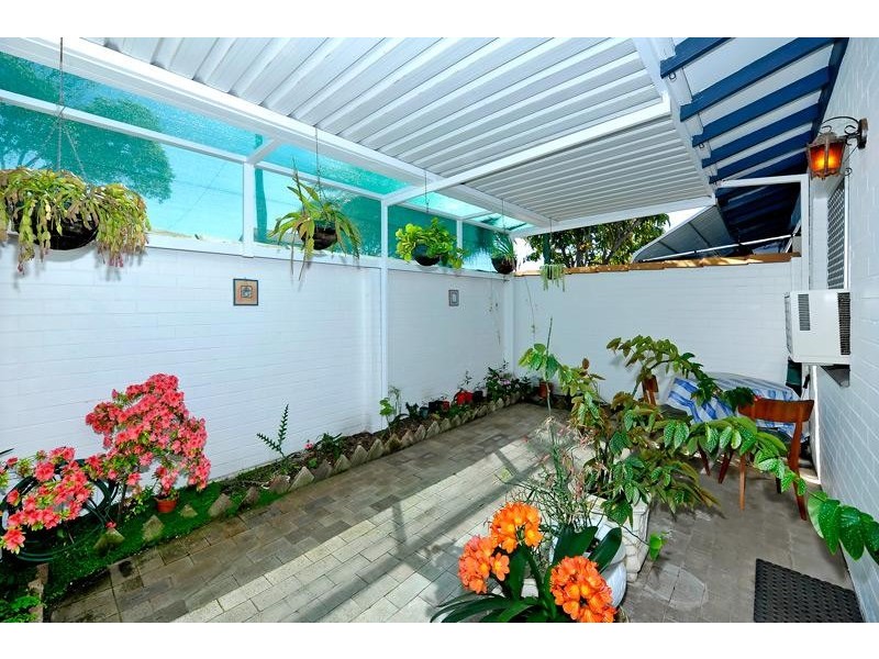 Unit 2/126 Stoneham, Tuart Hill WA 6060