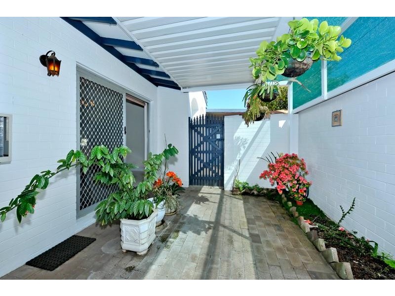 Unit 2/126 Stoneham, Tuart Hill WA 6060