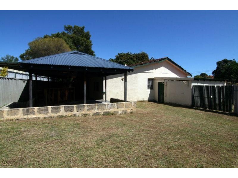 10 Hornsby Street, Melville WA 6156