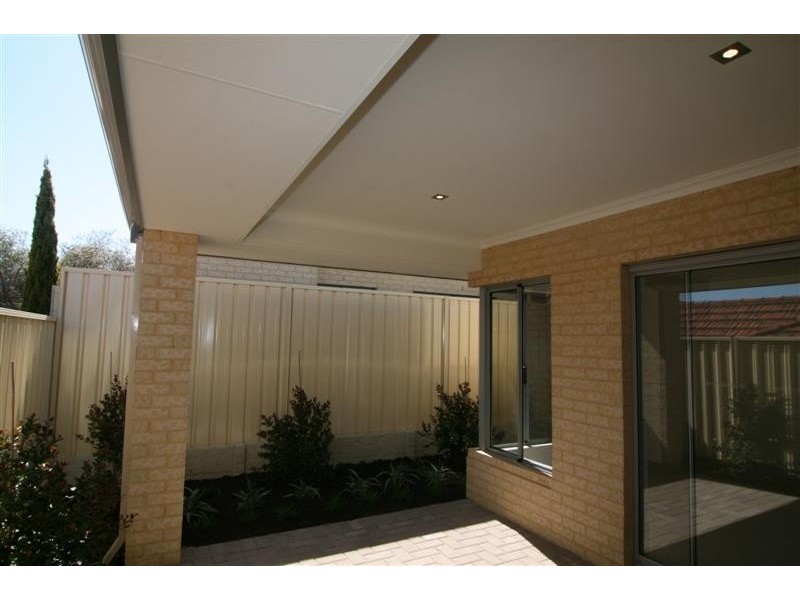 Unit 1/28 Lawrence Street, Bayswater WA 6053