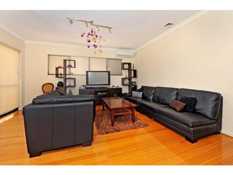 1/6 Roberts Street, Bayswater WA 6053