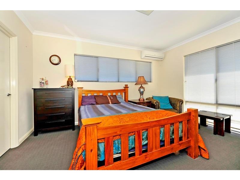 1/6 Roberts Street, Bayswater WA 6053