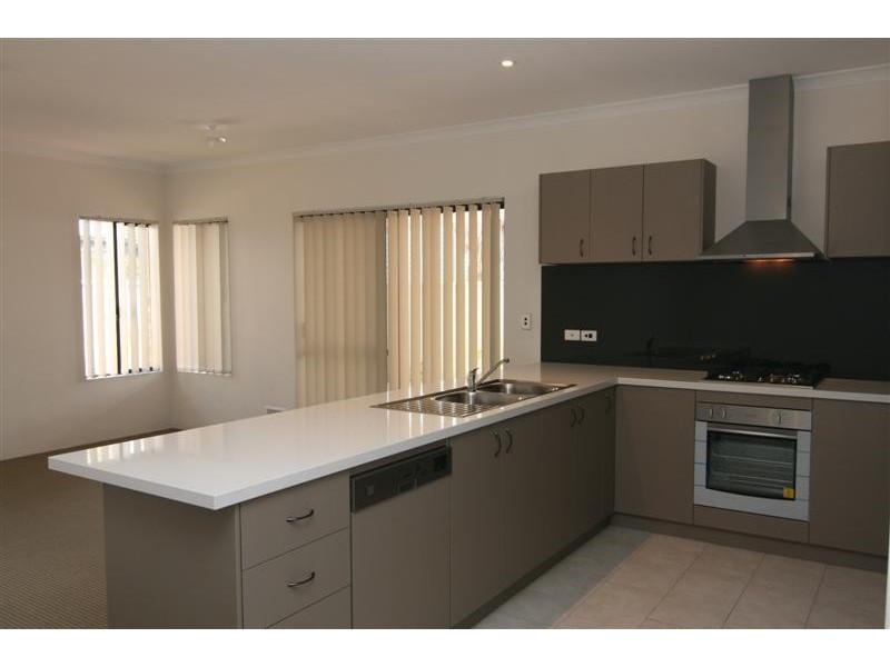 25A Grand Promenade, Bayswater WA 6053