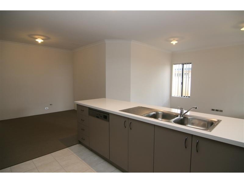 25A Grand Promenade, Bayswater WA 6053