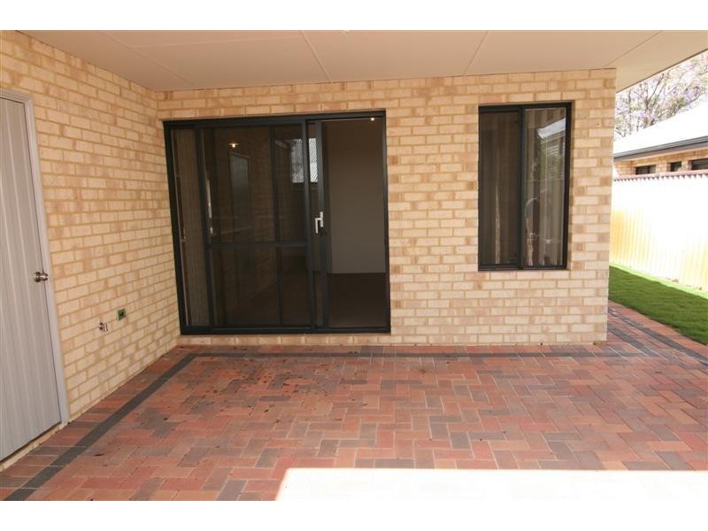 25A Grand Promenade, Bayswater WA 6053